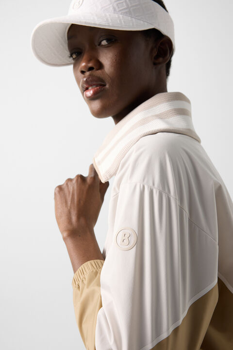 Betty Lightweight Jacket In Sand/Caramel