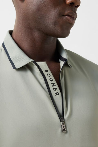 Cody Functional Short-Sleeved Top In Eucalyptus