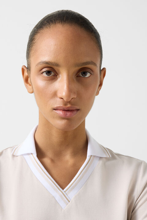 Jula Functional Short-Sleeved Top In Sand