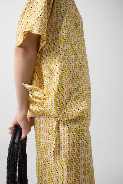 Elvira Silk Blouse In Yellow/Cream