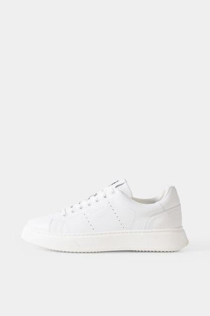 Milan Trainers In White