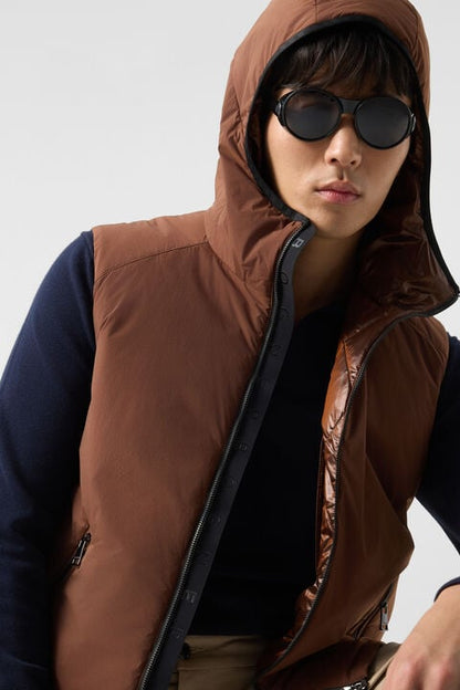 Clion Lightweight Down Waistcoat In Brown