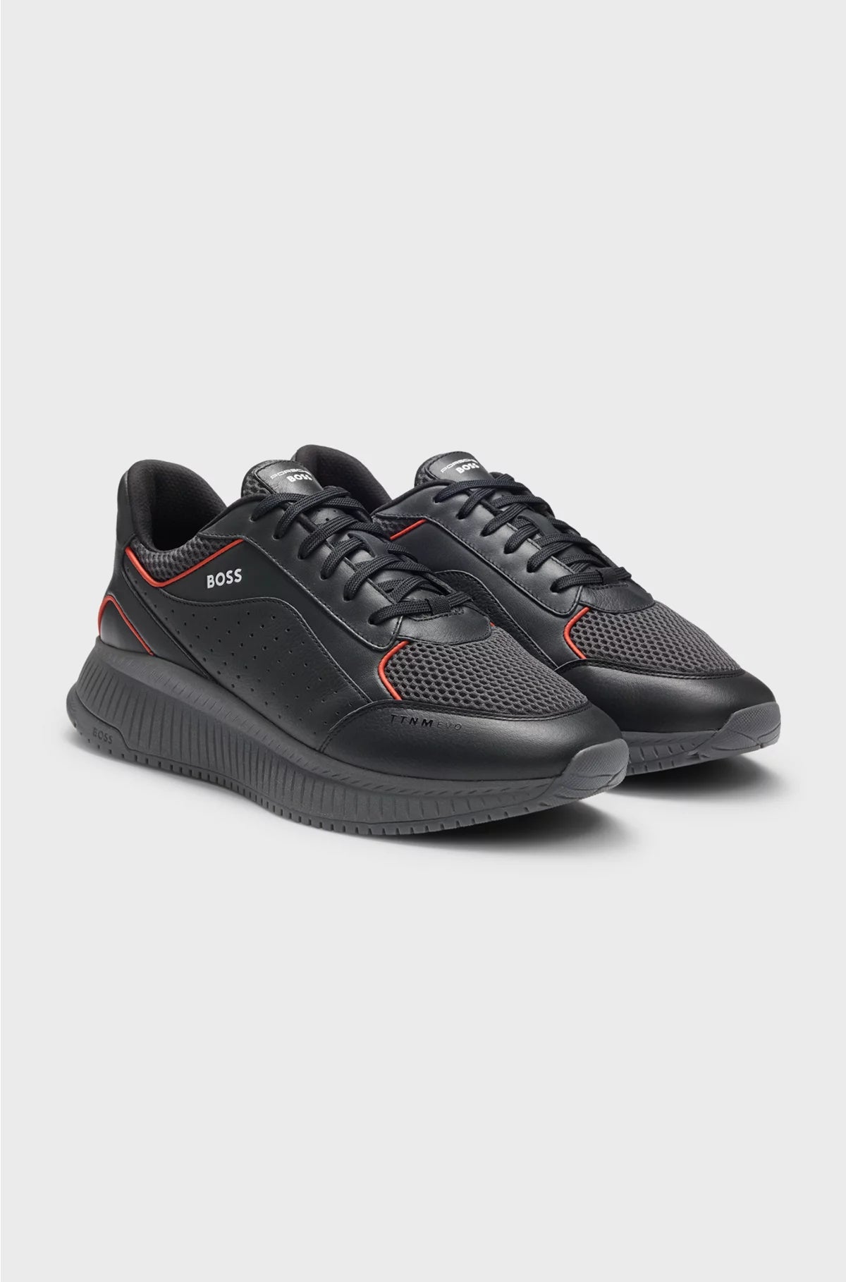 TRAINERS WITH LEATHER AND MESH