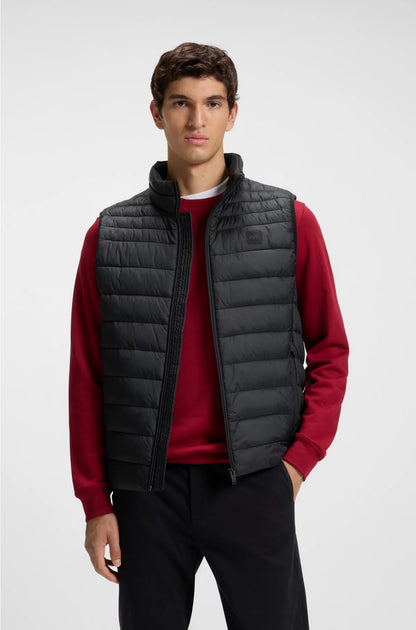 PACKABLE SLIM-FIT GILET WITH WATER-REPELLENT MIXED QUILTING